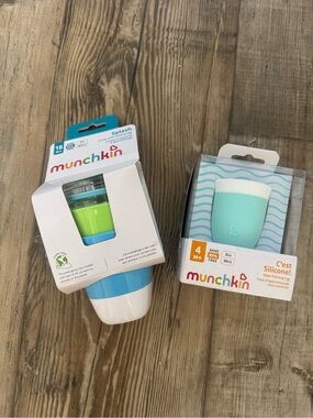 Munchkin Silicone Training Cups 
1 open cup and 2 open cups with lids